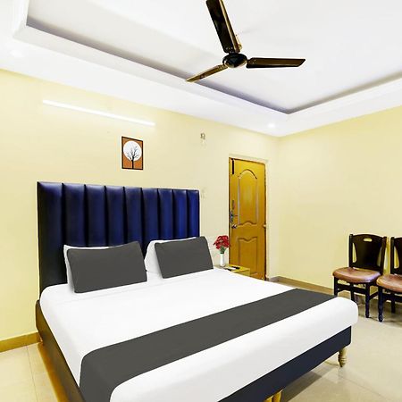 Super Hotel O Padmavathi Puram Near Railway Station Tirupati Bagian luar foto