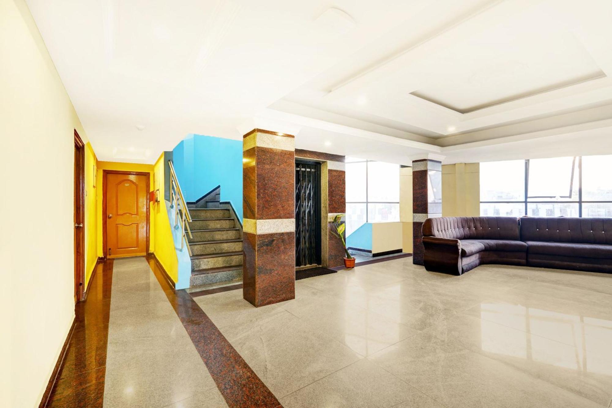 Super Hotel O Padmavathi Puram Near Railway Station Tirupati Bagian luar foto
