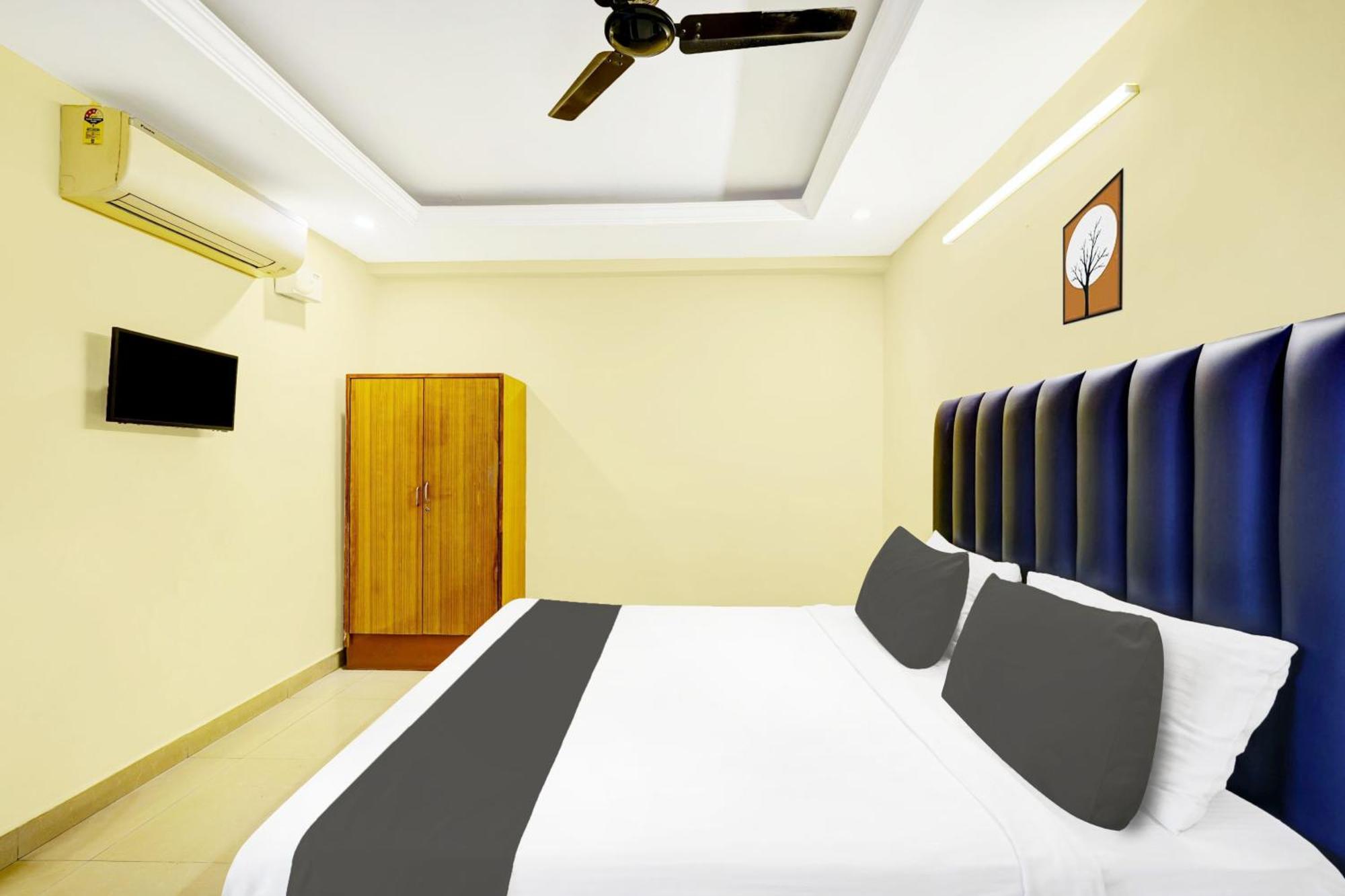 Super Hotel O Padmavathi Puram Near Railway Station Tirupati Bagian luar foto