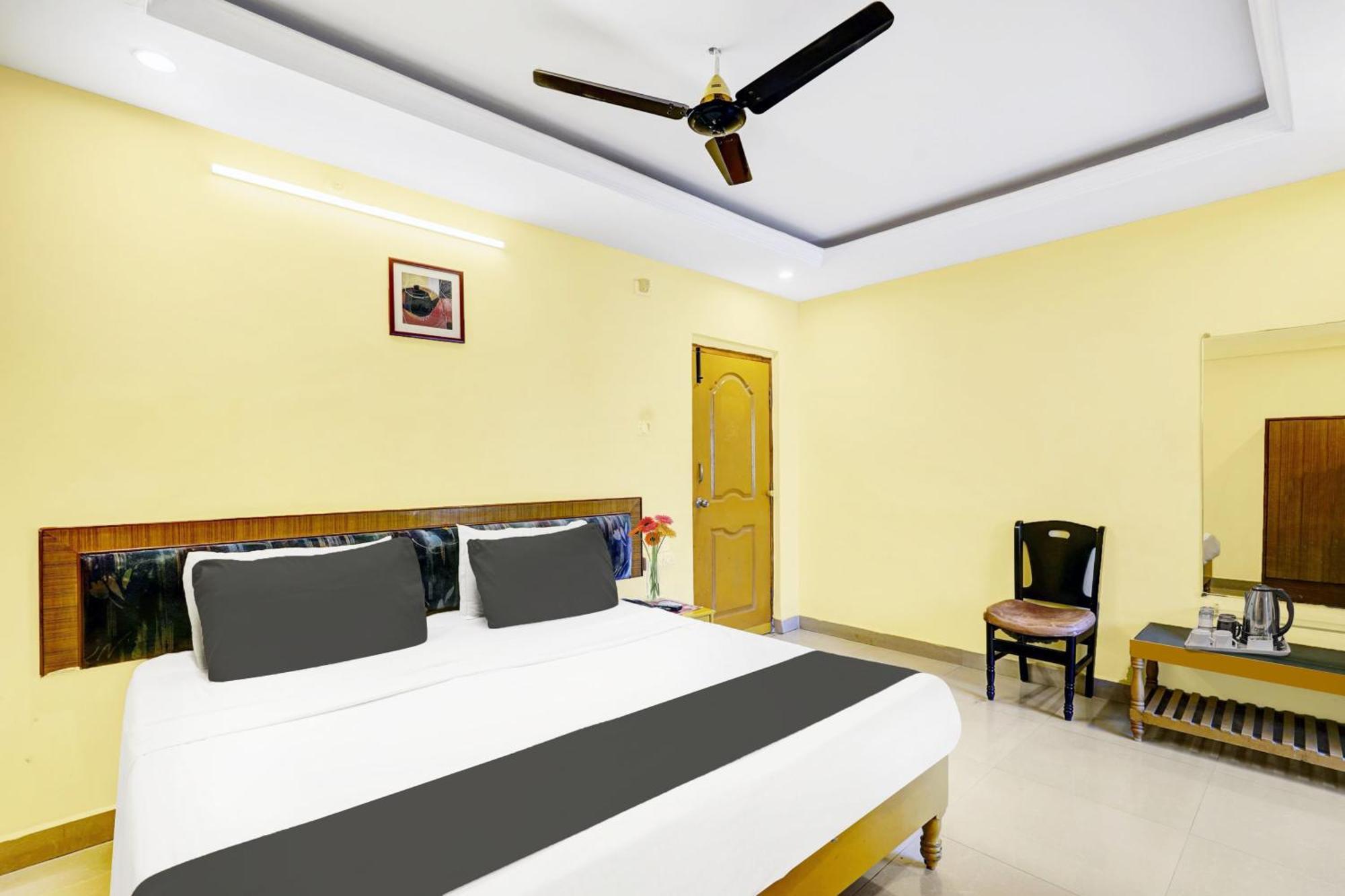 Super Hotel O Padmavathi Puram Near Railway Station Tirupati Bagian luar foto